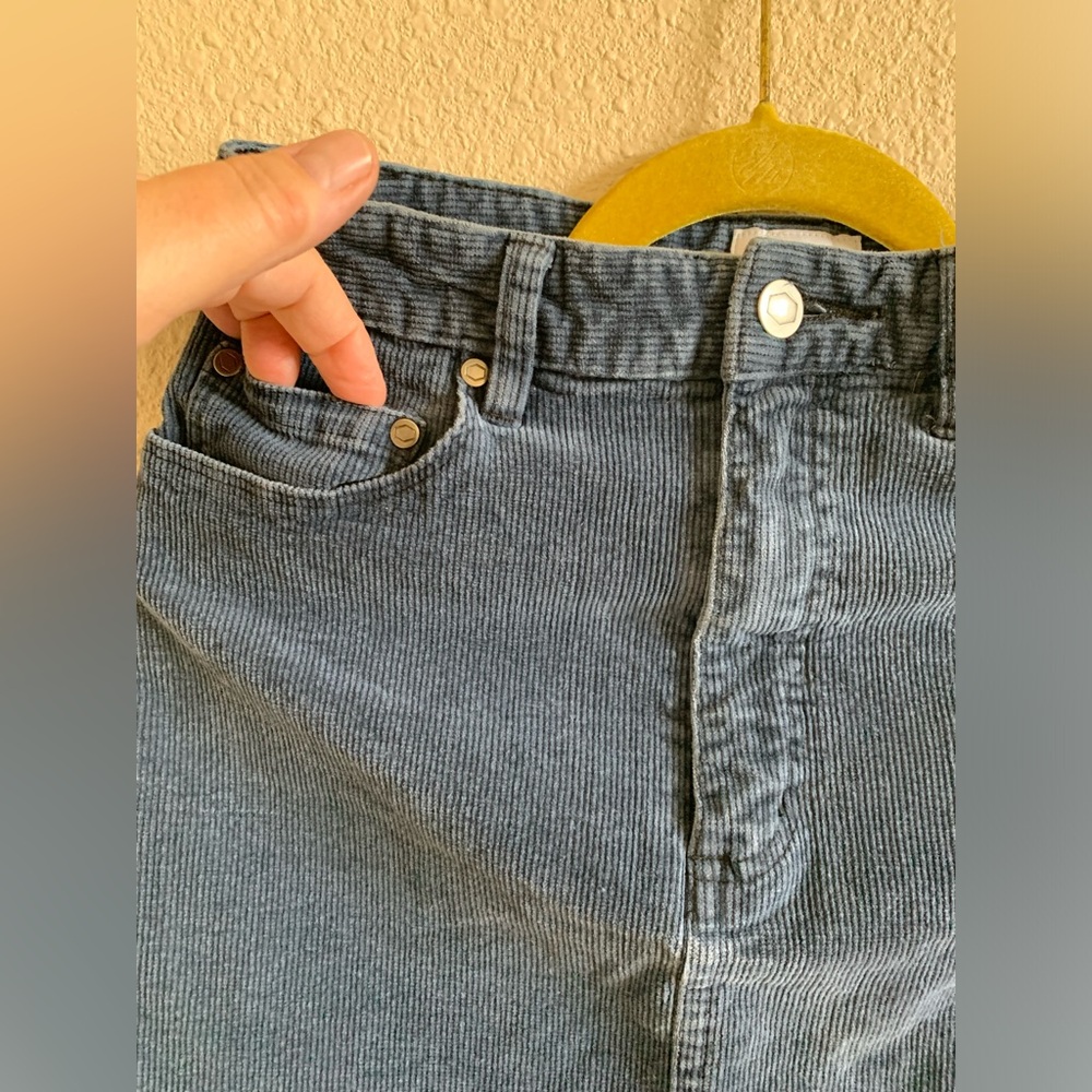 RCVA CORDUROY Mini Skirt 🌴 - Picture 5 of 8